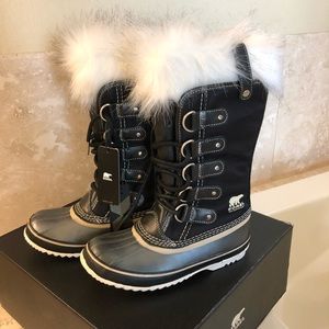 Joan of Arctic X Celebration Sorel Boots